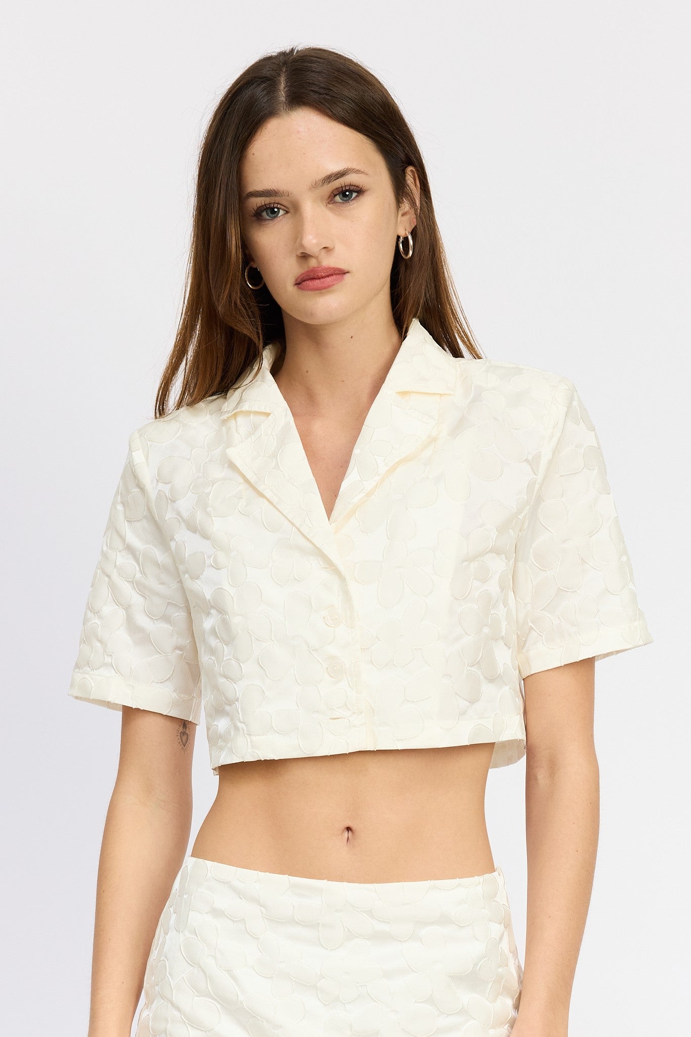 White Daisy Print Cotton Crop Top Clothing Emory Park   